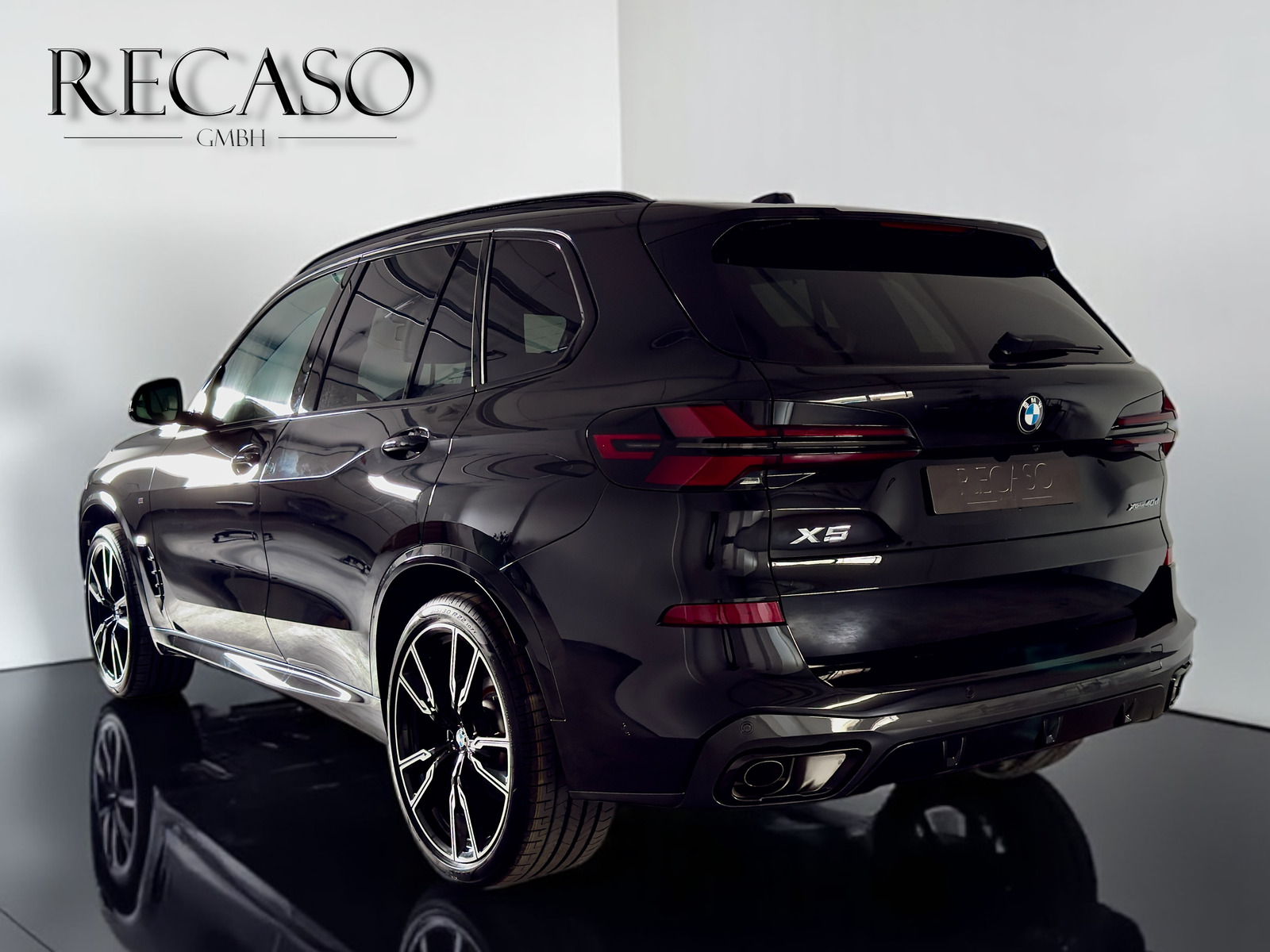 X5 xDrive40d M Sportpaket Pro Saphirschwarz metallic