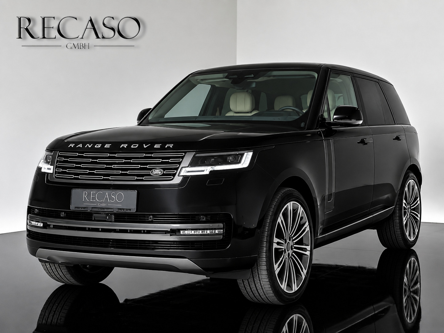 Range Rover SWB D350 Autobiography Santorini Black