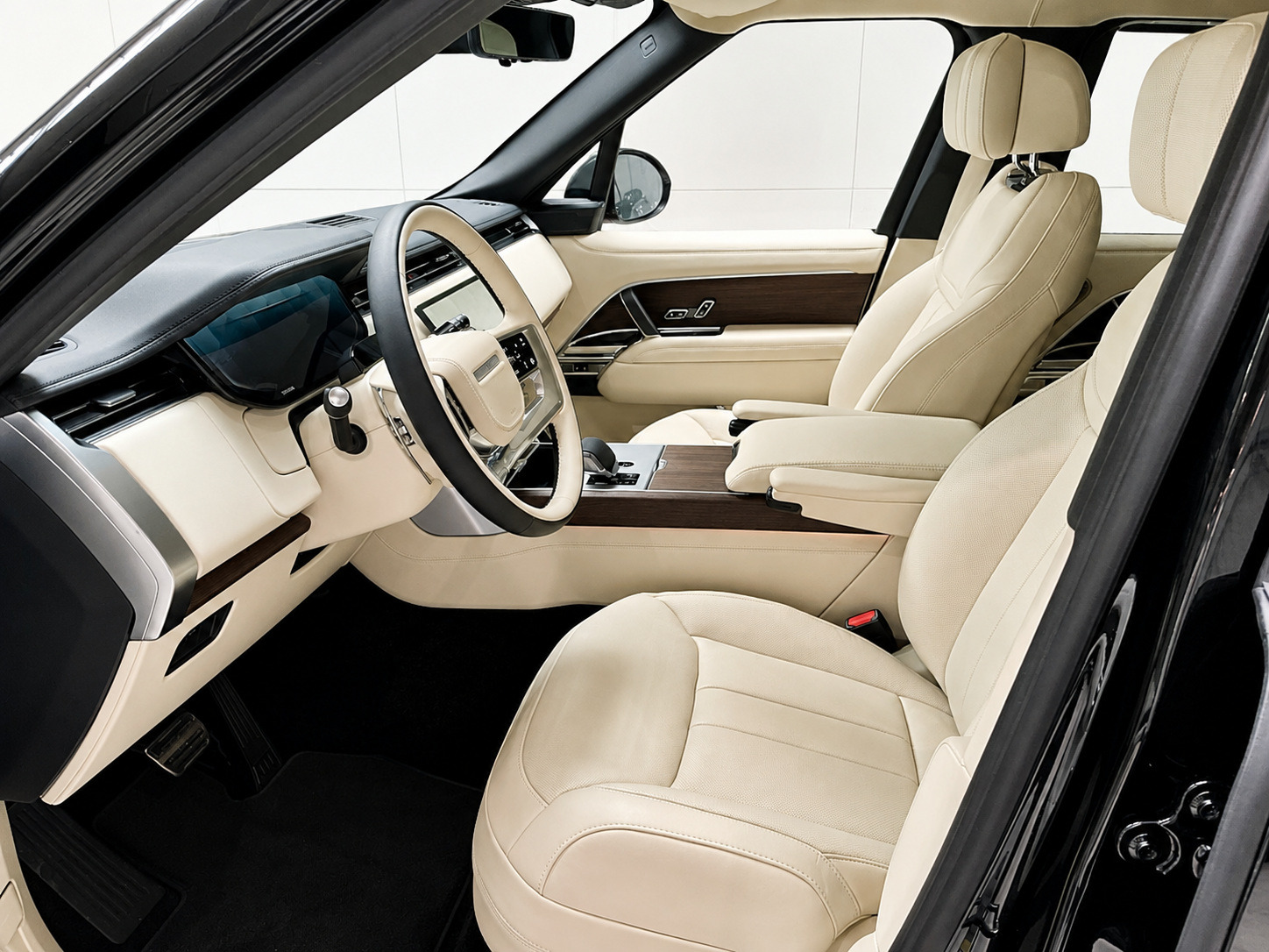Range Rover SWB D350 Autobiography Santorini Black